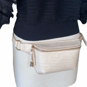 H&M Cream color Snake print belted Fanny pack